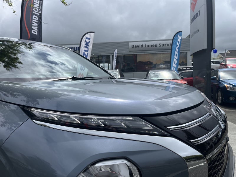 2026 Mitsubishi Outlander VRX image 2