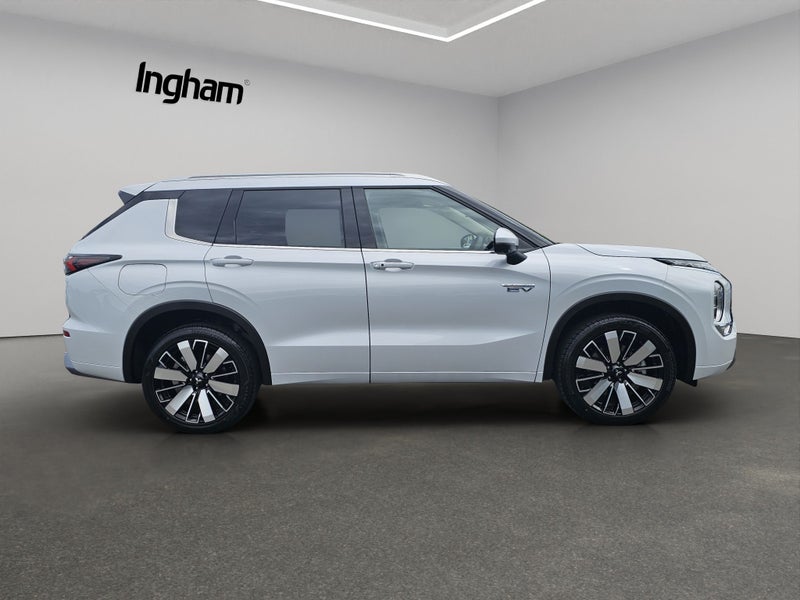 2026 Mitsubishi Outlander VRX PHEV/4WD/AT image 2