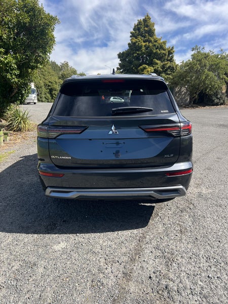 2026 Mitsubishi Outlander XLS image 4