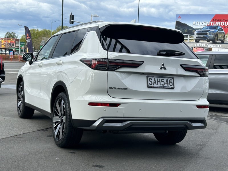 2026 Mitsubishi Outlander XLS 2.5L image 4