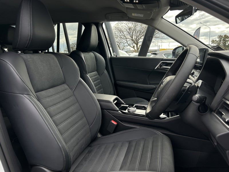 2026 Mitsubishi Outlander XLS 2.5L image 5