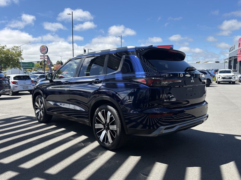 2026 Mitsubishi Outlander XLS 2.5P AWD image 5