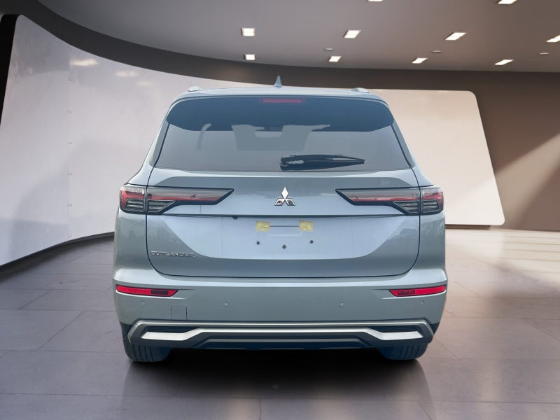 2026 Mitsubishi Outlander Xls 2.5P/Cvt image 3