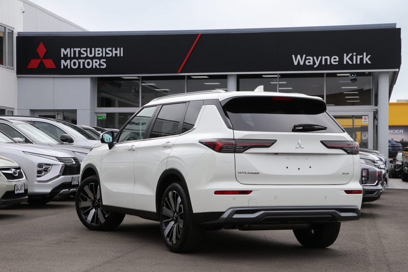 2026 Mitsubishi Outlander XLS 2.5P/CVT 2WD image 2