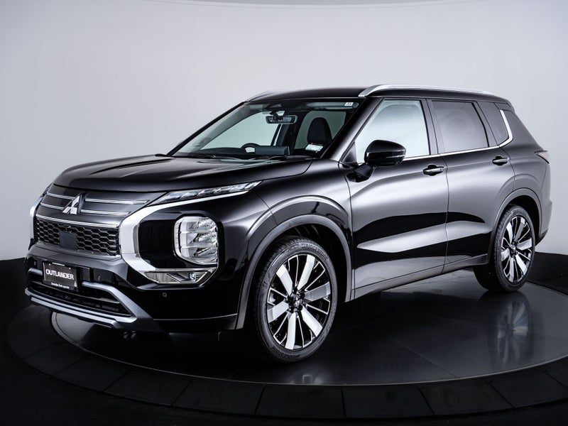 2026 Mitsubishi Outlander XLS 2.5P CVT 7 Seater4WD image 3