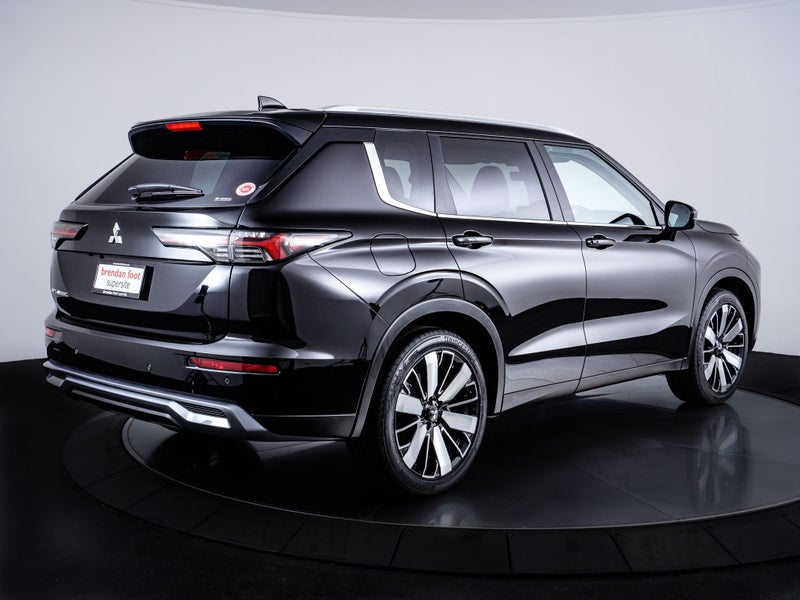 2026 Mitsubishi Outlander XLS 2.5P CVT 7 Seater4WD image 4