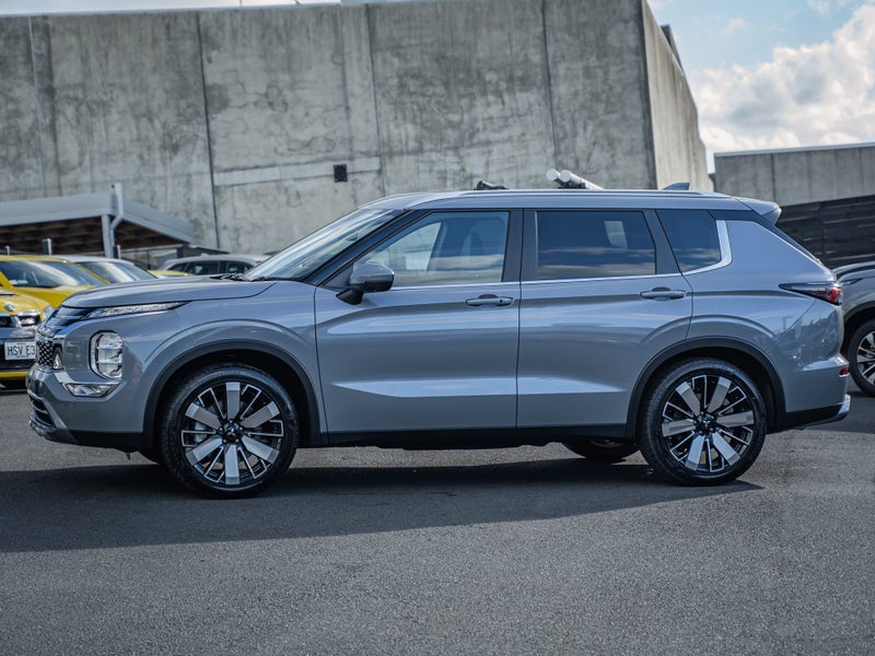 2026 Mitsubishi Outlander Xls 2.5P/Cvt image 5