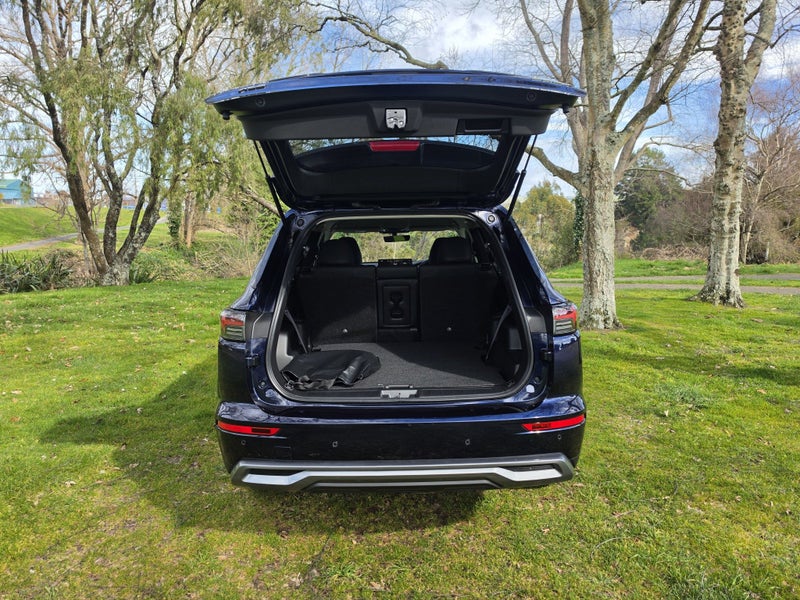 2026 Mitsubishi Outlander XLS PHEV/4WD/AT image 5