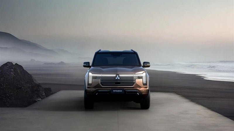 2026 Mitsubishi Pajero EXCEED image 3
