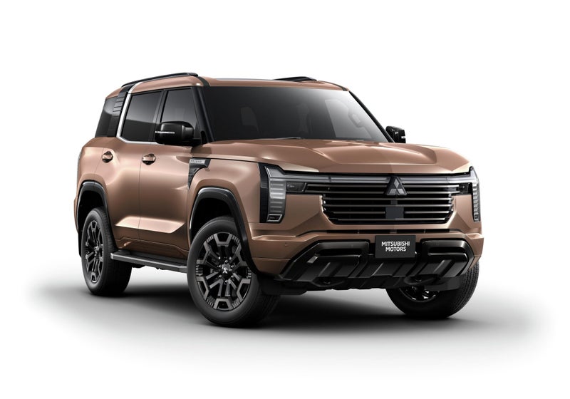 2026 Mitsubishi Pajero Exceed image 2