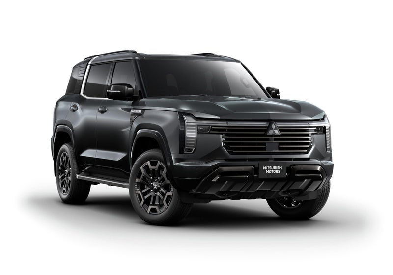 2026 Mitsubishi Pajero Exceed image 4