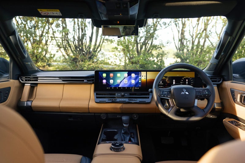 2026 Mitsubishi Pajero Full Sized Pajero arrivi... image 5