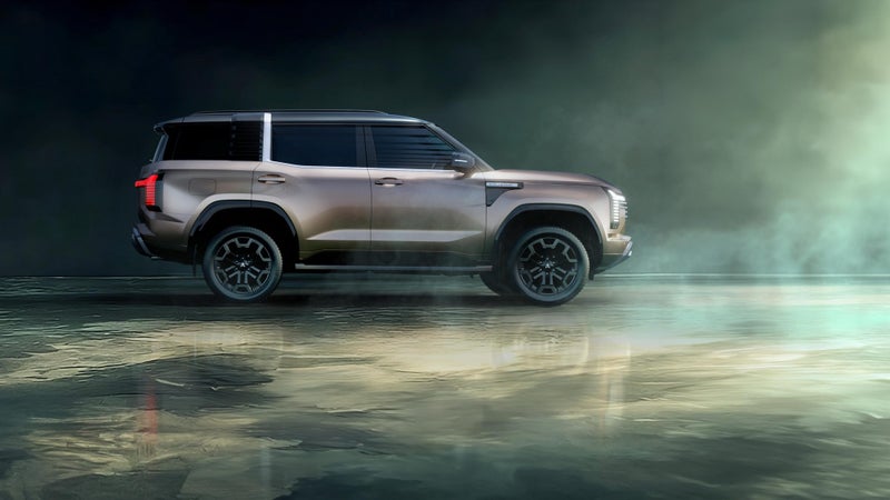 2026 Mitsubishi Pajero Full Sized Pajero arrivi... image 2