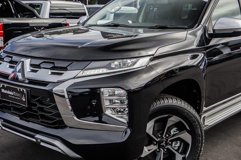 2026 Mitsubishi Pajero Sport VRX image 2