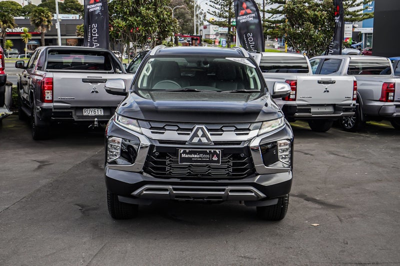 2026 Mitsubishi Pajero Sport VRX image 4