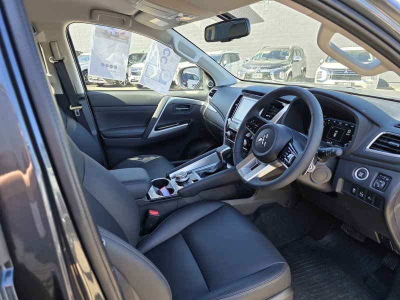 2026 Mitsubishi Pajero Sport VRX 2.4D 4WD image 4