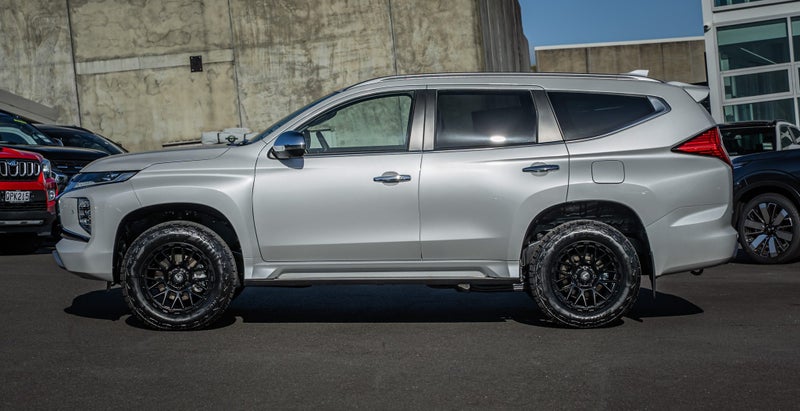 2026 Mitsubishi Pajero Sport Vrx 2.4D/4Wd/8At image 5