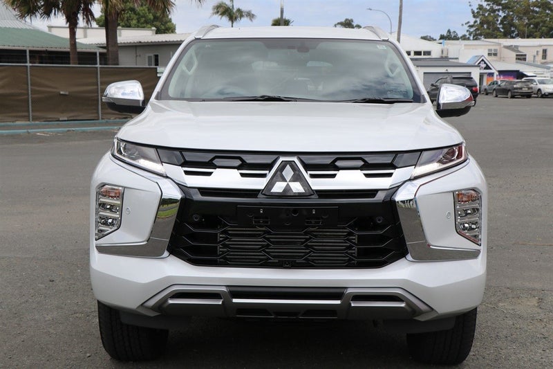 2026 Mitsubishi Pajero Sport VRX 2.4D/4WD/8AT image 3
