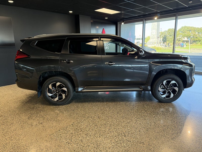2026 Mitsubishi Pajero Sport Vrx 2.4D/4Wd/8At image 2