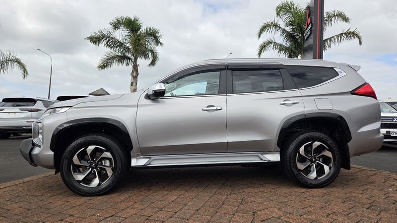 2026 Mitsubishi Pajero Sport VRX 2.4D 4WD AUTO image 4