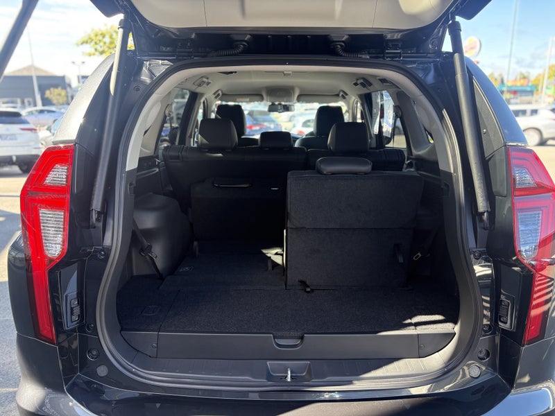 2026 Mitsubishi Pajero Sport VRX 4WD 2.4D image 5