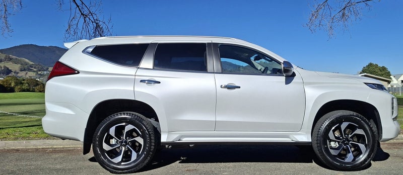 2026 Mitsubishi Pajero Sport VRX 4WD - Ring us... image 5