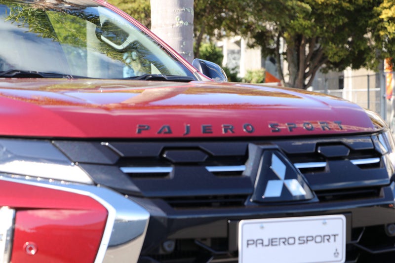 2026 Mitsubishi Pajero Sport VRX Black Edition... image 5