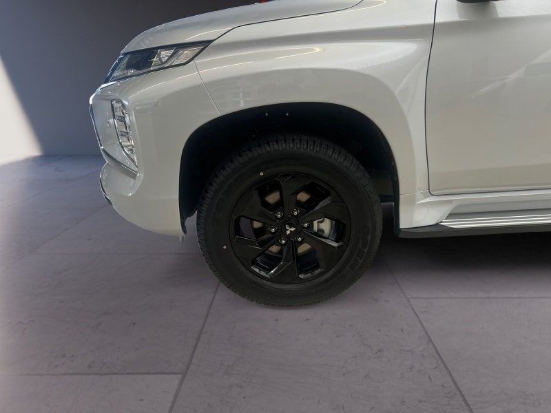 2026 Mitsubishi Pajero Sport Vrxb 2.4D/4Wd/8At image 4