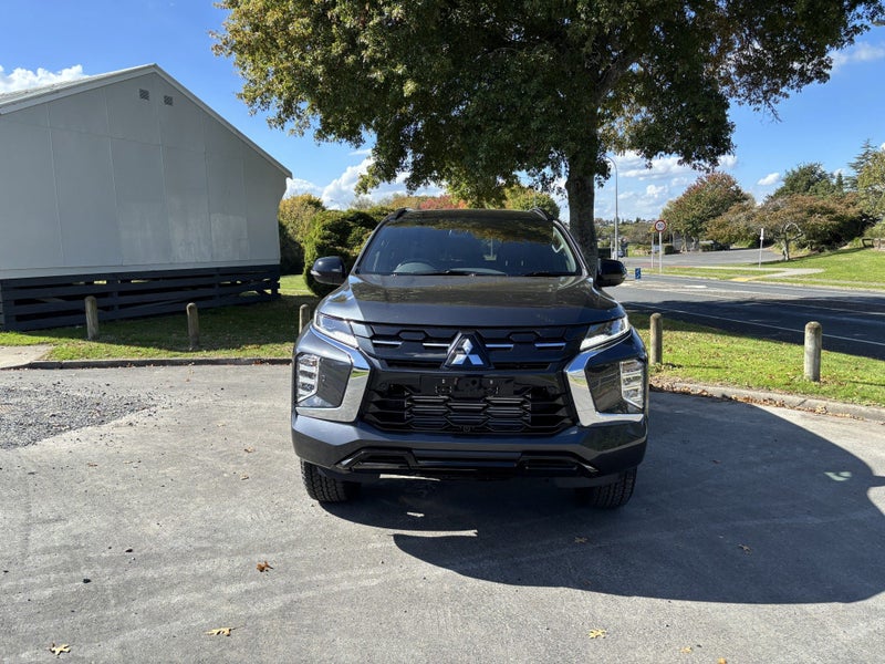 2026 Mitsubishi Pajero Sport VRXB 2.4D 4WD 8AT... image 2