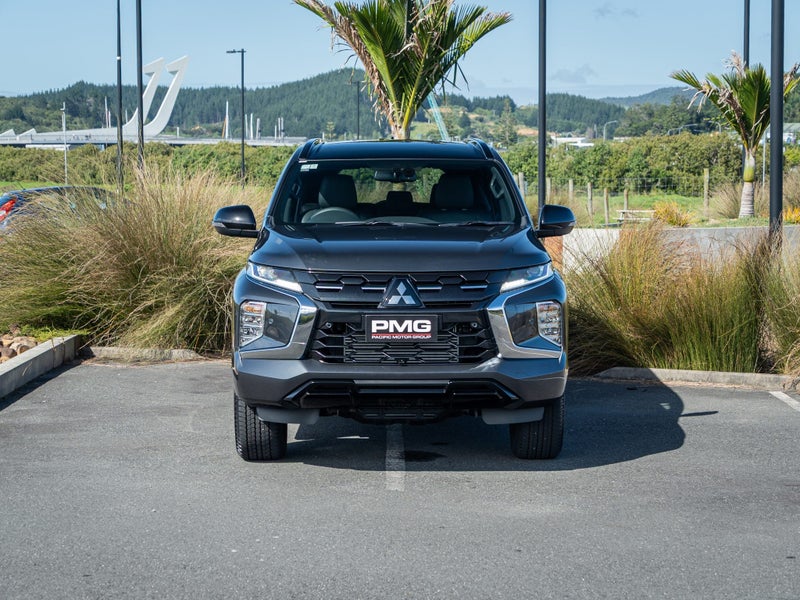 2026 Mitsubishi Pajero Sport VRXB 2.4D 4WD Auto... image 4