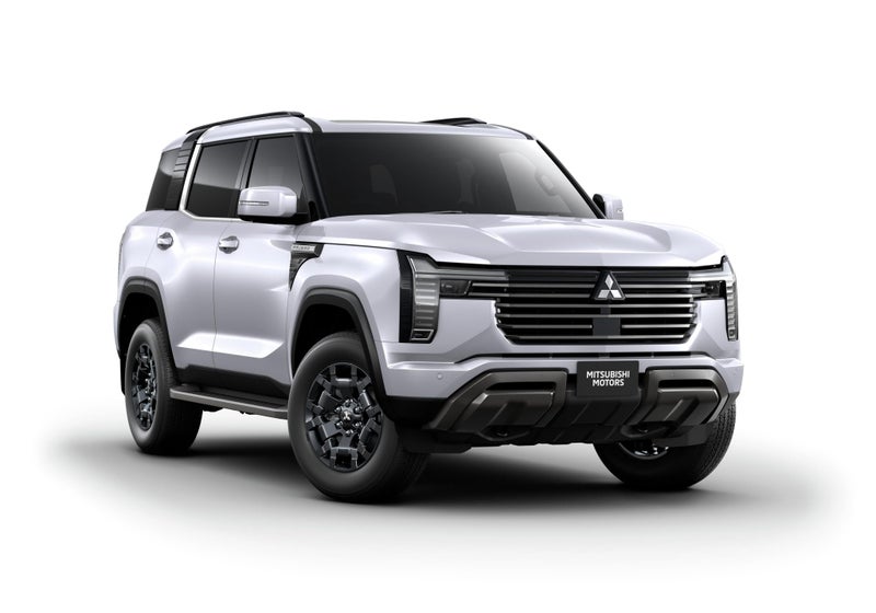 2026 Mitsubishi Pajero VRX image 2