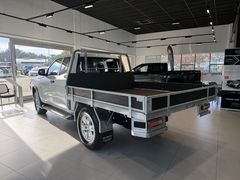 2026 Mitsubishi Triton CC CH 2.4D GLX 4WD 6AT image 5