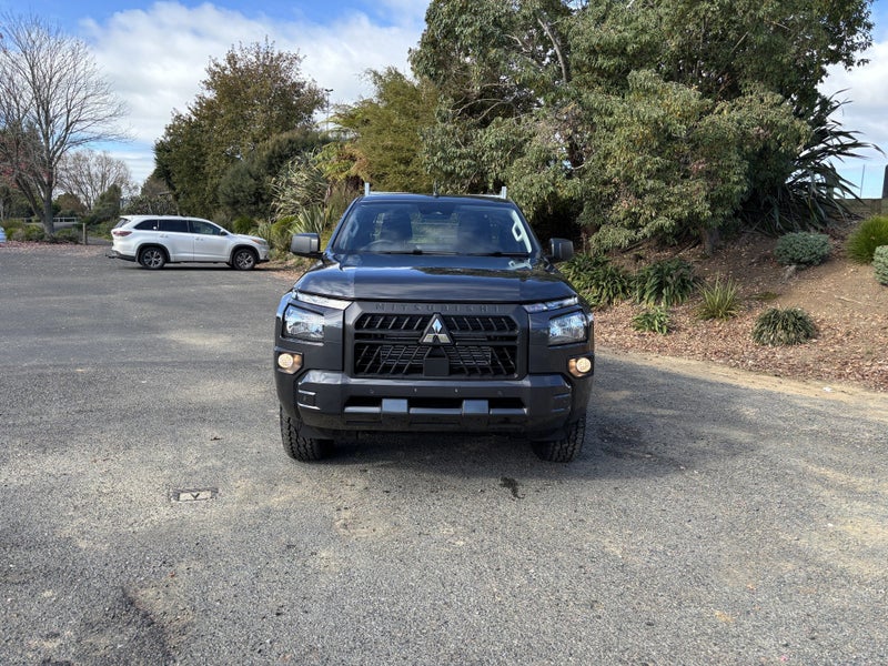 2026 Mitsubishi Triton CC CHASSIS GLX 4WD 6AT 2... image 2