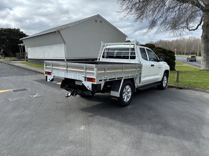 2026 Mitsubishi Triton CC CHASSIS GLX 4WD 6AT 2... image 5