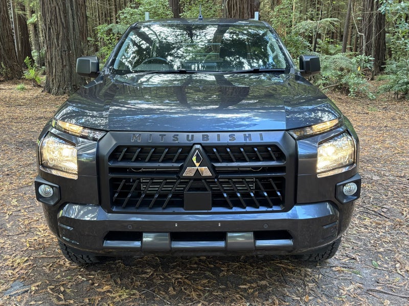 2026 Mitsubishi Triton CC GLX 4WD image 2