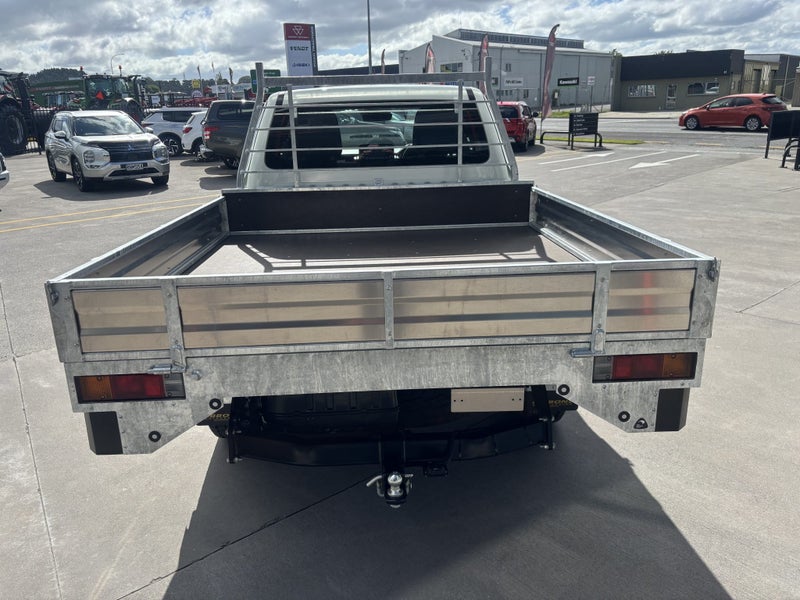 2026 Mitsubishi Triton CC GLX 4WD F/D image 4