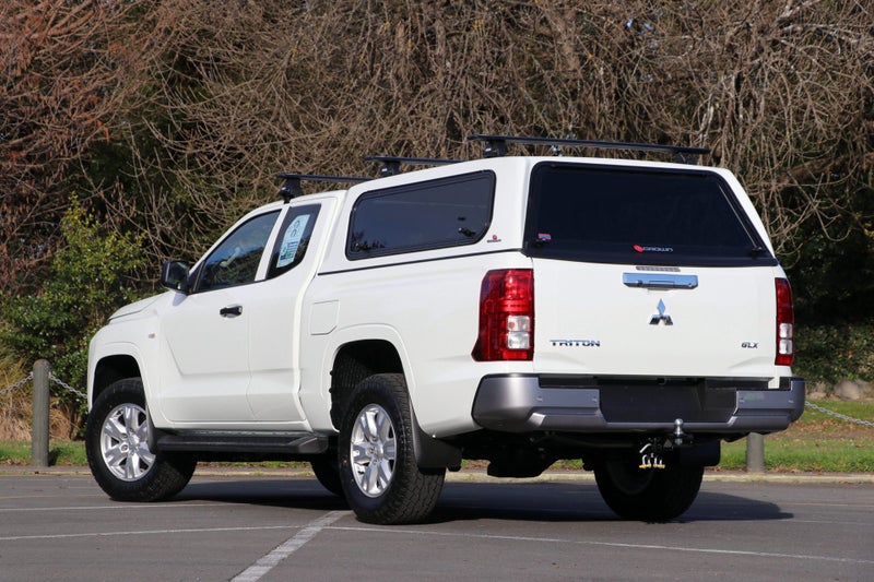 2026 Mitsubishi Triton Club Cab GLX 4WD 6AT 2.4DT image 2