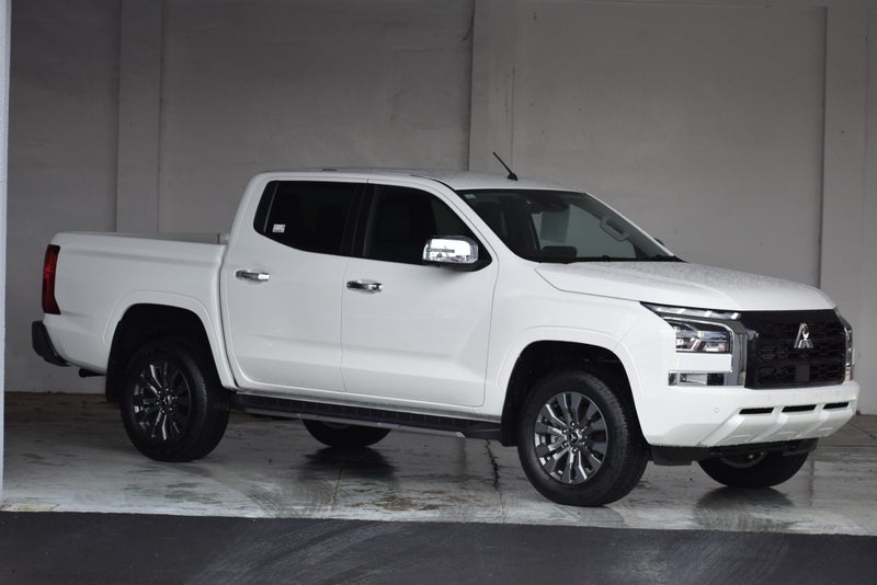 2026 Mitsubishi Triton D-CAB GLX-R 4WD 6At image 4