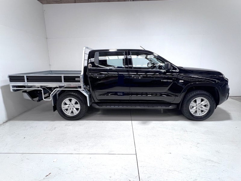 2026 Mitsubishi Triton Dble Cab GLX 4WD 6AT 2.4DT image 3