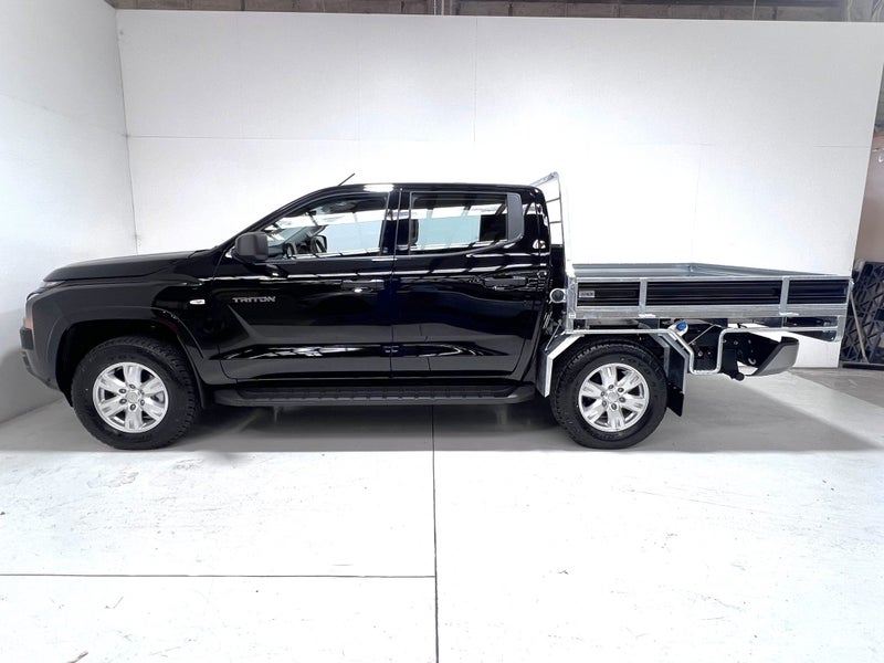 2026 Mitsubishi Triton Dble Cab GLX 4WD 6AT 2.4DT image 4