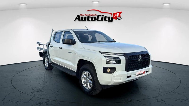 2026 Mitsubishi Triton DC C GLX 4WD 6AT 2.4 image 3