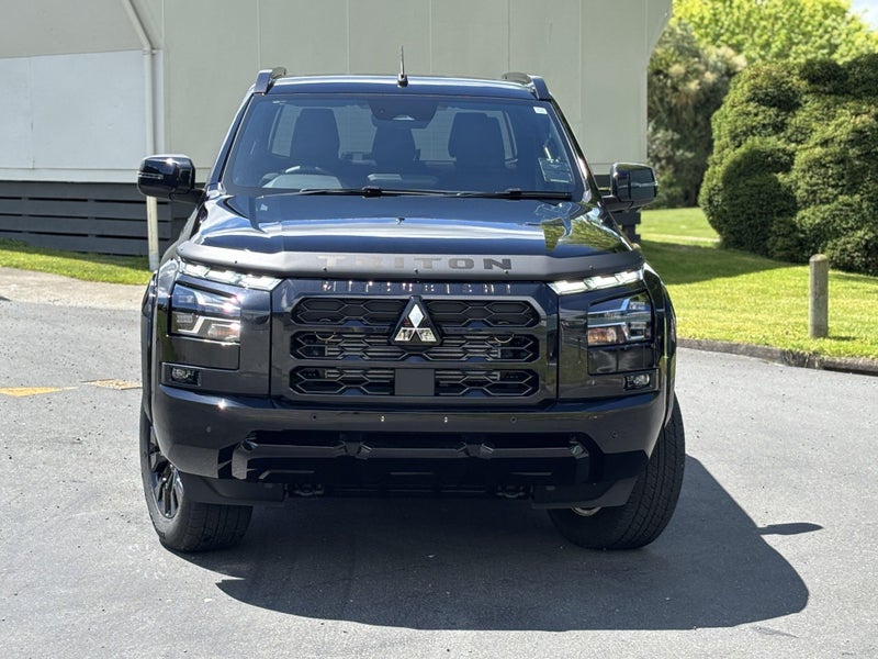2026 Mitsubishi Triton DC CHASSIC VRX 4WD 6AT 2... image 2
