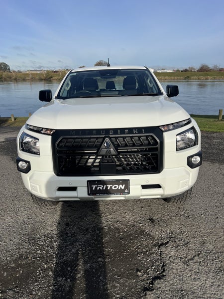 2026 Mitsubishi Triton DC GLX 2WD 6AT image 2