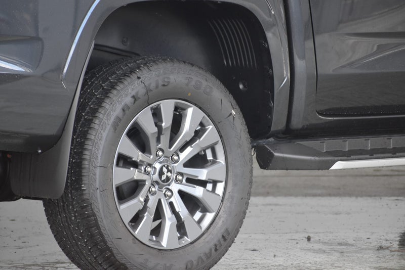 2026 Mitsubishi Triton Dc GlX-R 4WD 6At image 5
