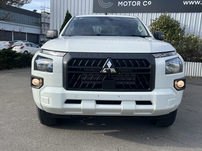 2026 Mitsubishi Triton DC GLX SPORT 4WD image 2