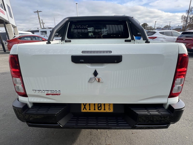 2026 Mitsubishi Triton DC GLX SPORT 4WD image 4