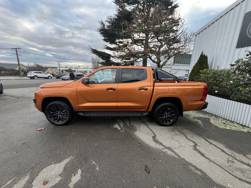 2026 Mitsubishi Triton DC GLX SPORT 4WD 6A image 3