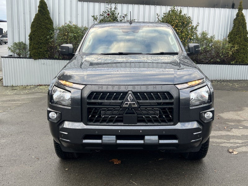 2026 Mitsubishi Triton DC GLX SPORT 4WD 6A image 2