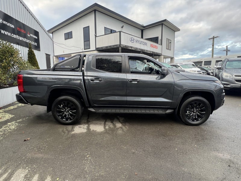 2026 Mitsubishi Triton DC GLX SPORT 4WD 6A image 3