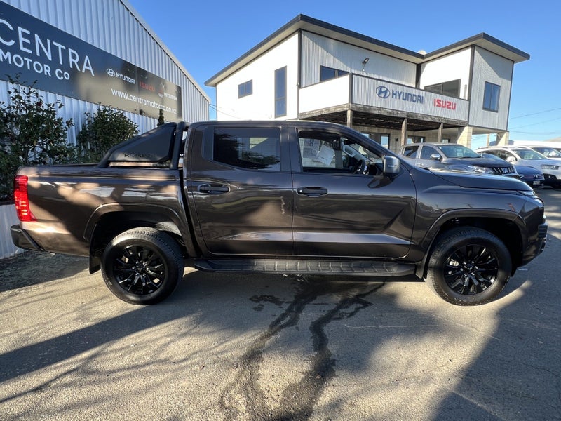 2026 Mitsubishi Triton DC GLX SPORT 4WD 6A image 5